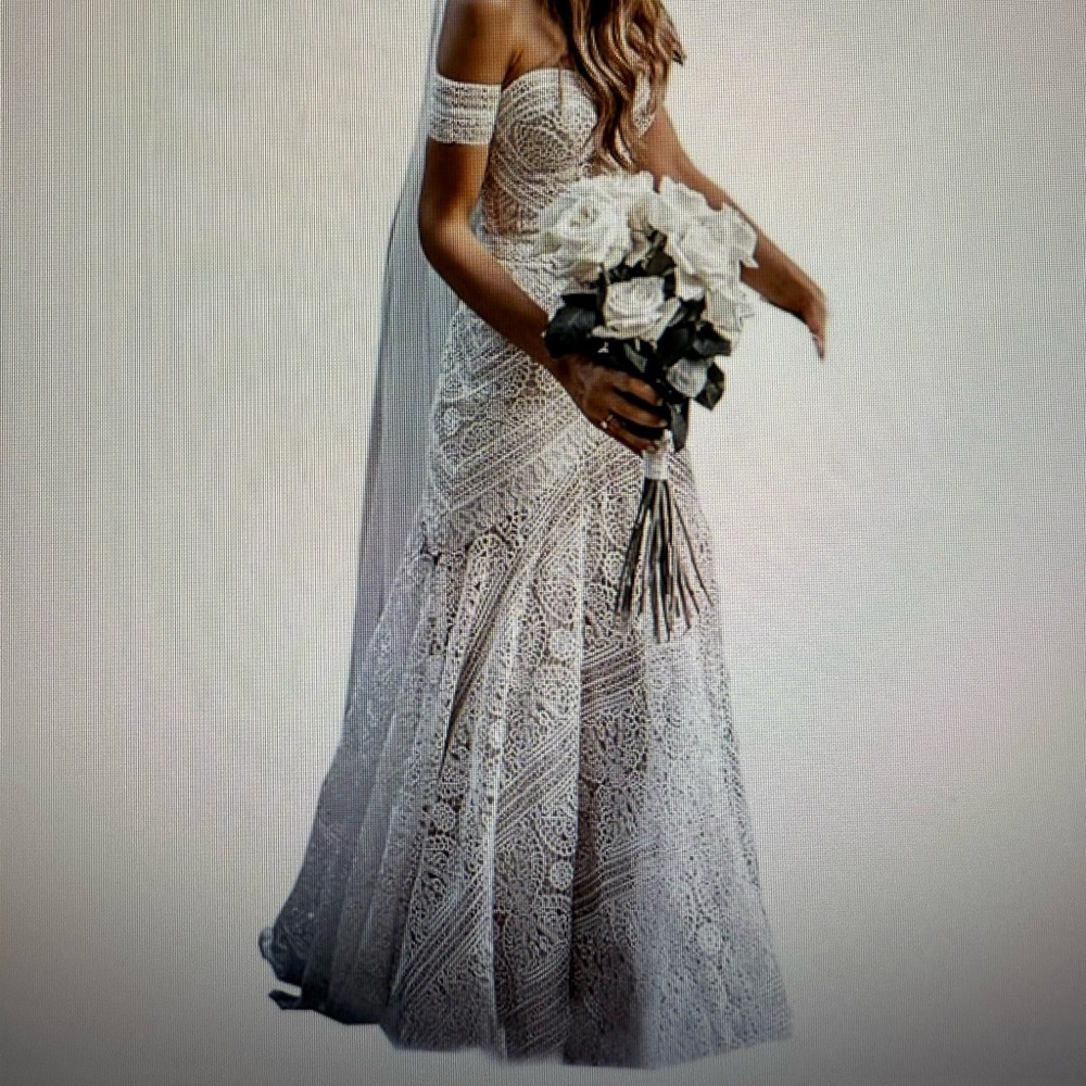 Elegant White Lace Strapless Dress